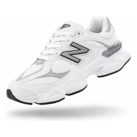 Tênis New Running nas cores branco e prata
